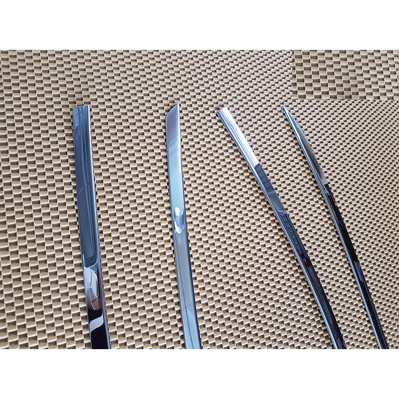 Nẹp cong kính Honda HRV 2018-2019