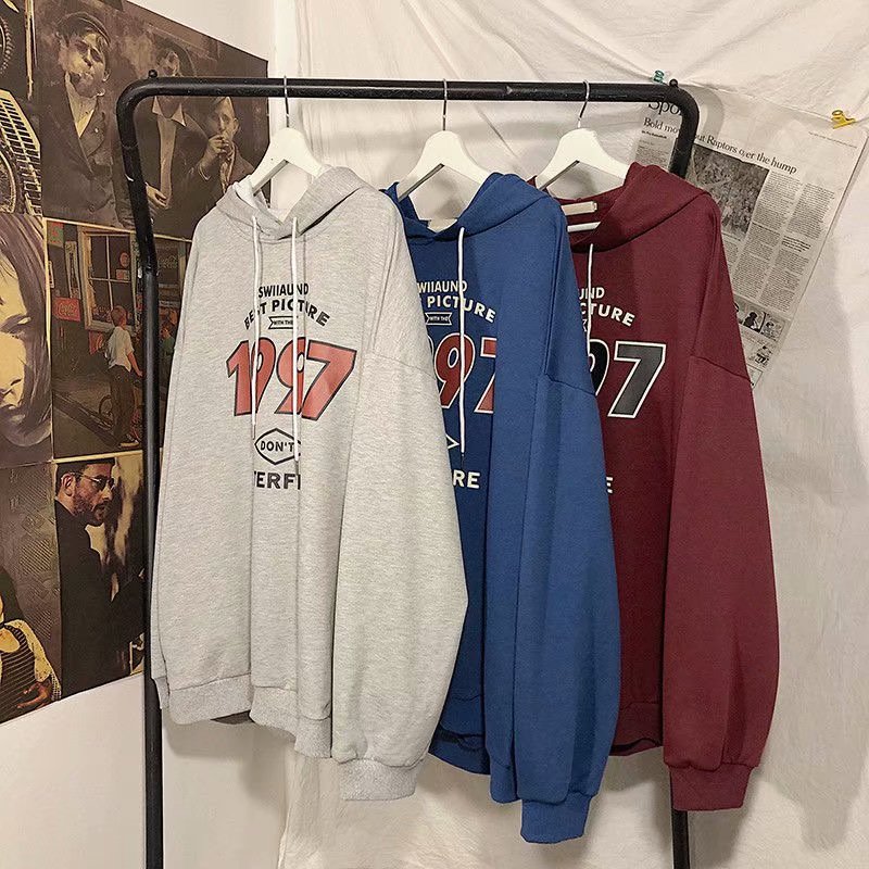 Áo hoodie dáng rộng tay dài in chữ số "1997" thời trang gồm 2 màu sắc | BigBuy360 - bigbuy360.vn