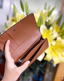 Ví Coach nhỡ