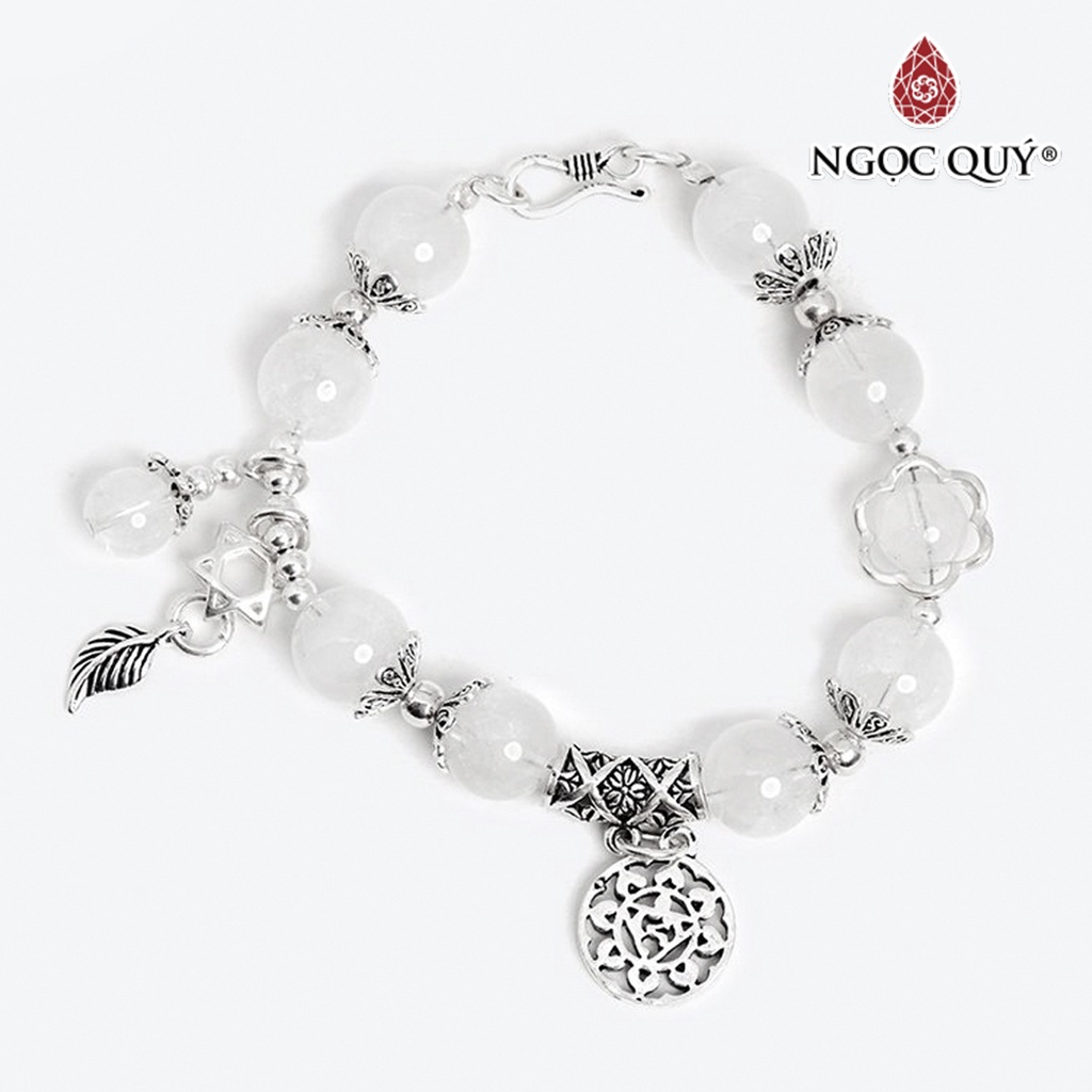 Vòng TA ưu linh trắng phối charm bạc - Ngọc Quý