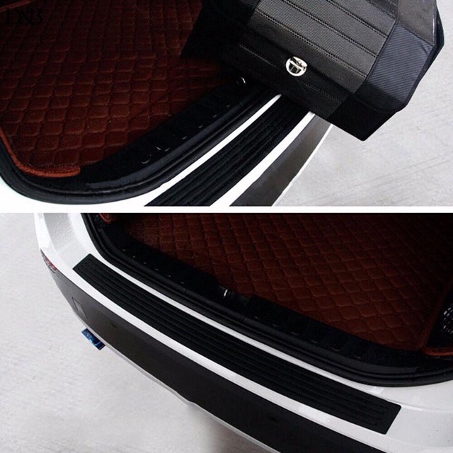 Miếng dán chống chầy xước cốp sau xe