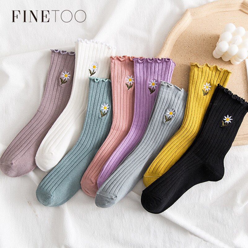 Vớ cotton FINETOO cao cổ họa tiết kẻ sọc/hoa/bông hoa có 8 màu thời trang tùy chọn cho nữ
