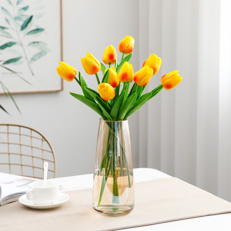 Hoa Giả - Hoa Tulip nhiều màu sắc 33cm trang trí xinh xắn, nhẹ nhàng, phụ kiện decor | BigBuy360 - bigbuy360.vn