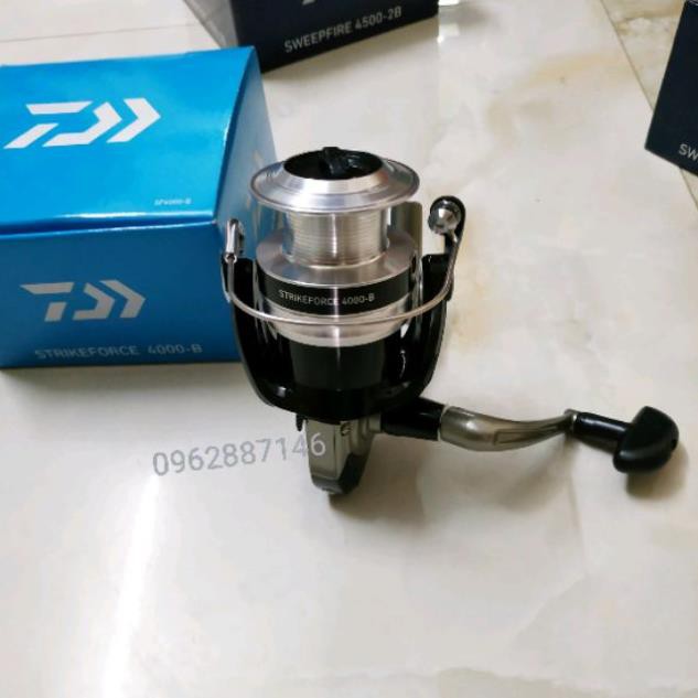 Thanh ly Máy câu cá daiwa cao cấp loại 1