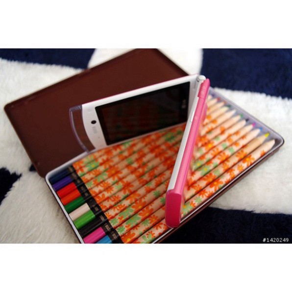 GIÁ KỊCH SÀN ĐIỆN THOẠI NẮP GẬP NỮ TÍNH LG LOLLIPOP GD580 VỚI ĐÈN LED CÁ TÍNH GIÁ KỊCH SÀN | BigBuy360 - bigbuy360.vn