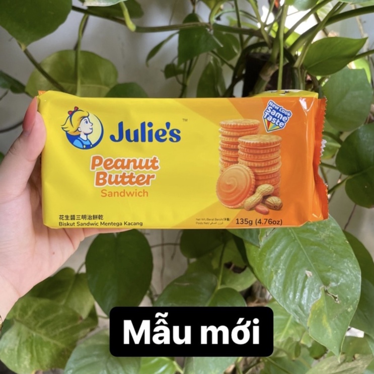 Bánh Quy Julie Nhân Bơ Đậu Phộng Peanut Butter Sandwich (Gói 135g)