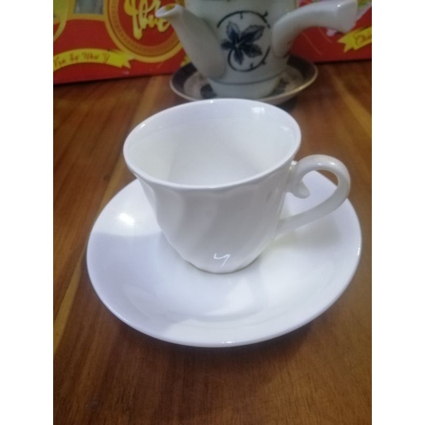 Tách sứ Nhật có dĩa