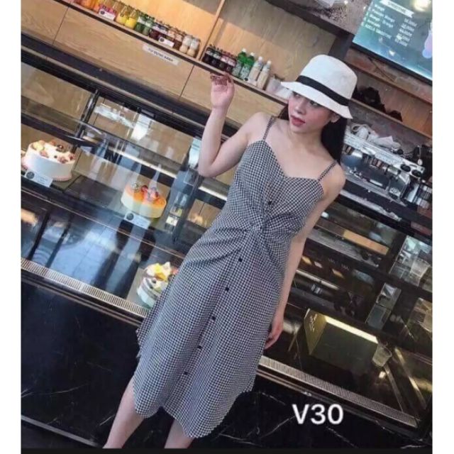 Đầm 2 dây xoắn bụng