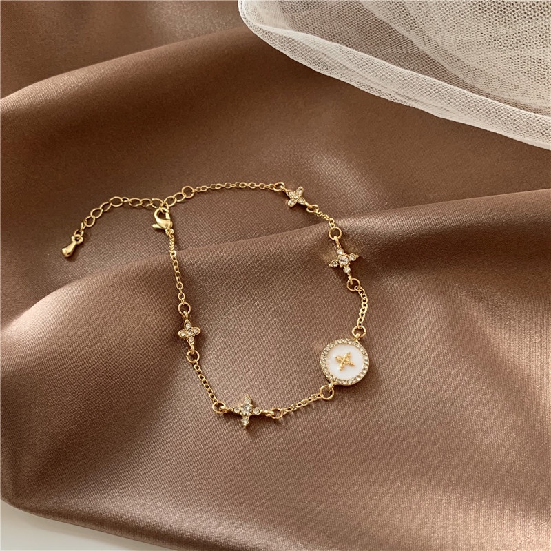 Vòng đeo tay mặt thánh giá thời trang