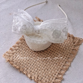 Bờm nơ ren thêu hoa cho bé