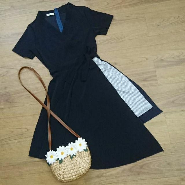 Đầm Nữ Xanh Đen Cột Eo Phối Sọc