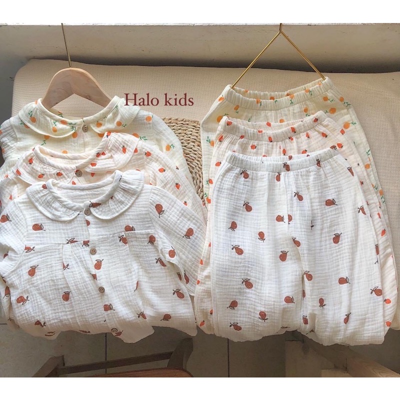 Bộ dài tay cổ bèo cho bé gái chất liệu xô muslin