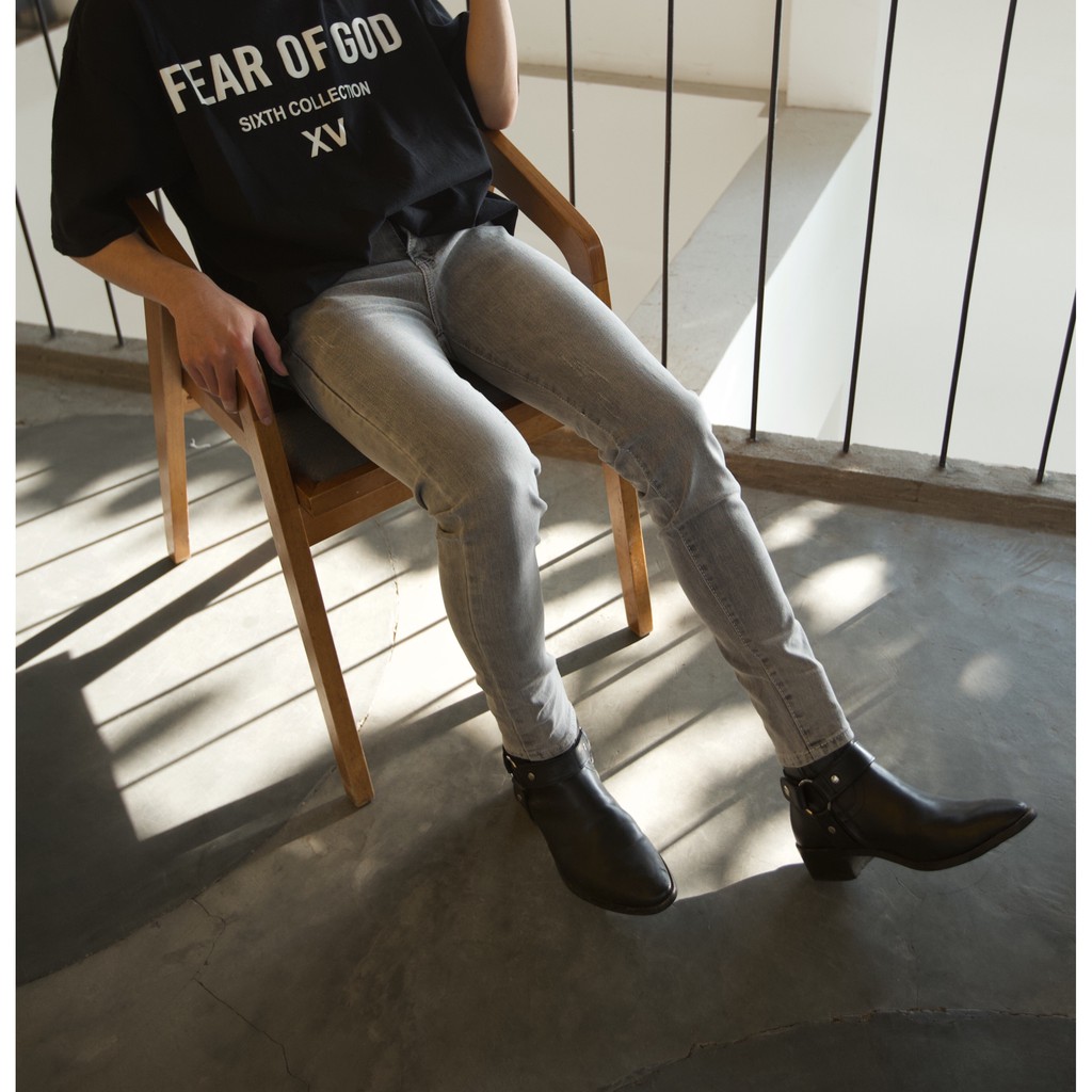 Quần Jean Nam Màu Xám Đẹp, Dáng Quần Ôm, Không Phai Màu , Dễ Dàng Phối Với Các Loại Áo Và Giày Thời Trang | BigBuy360 - bigbuy360.vn