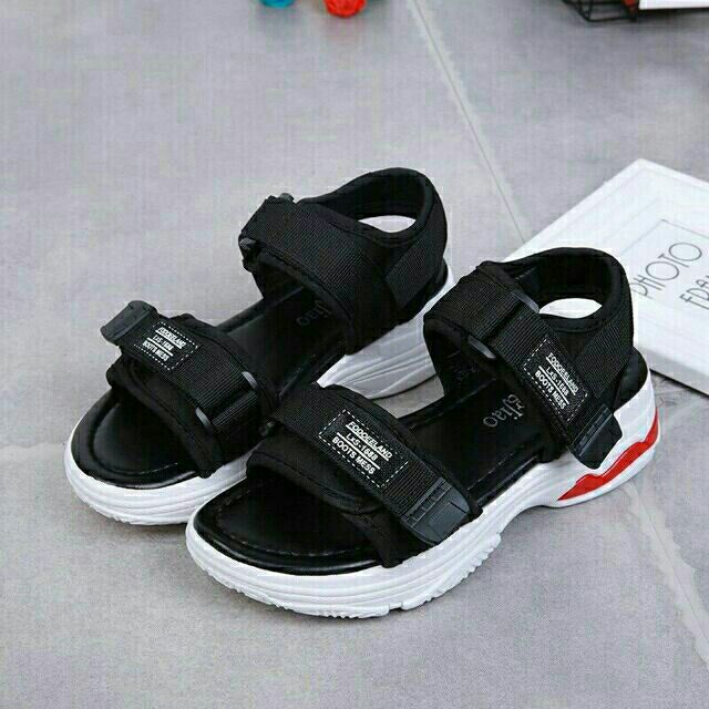 Sandal đế đỏ