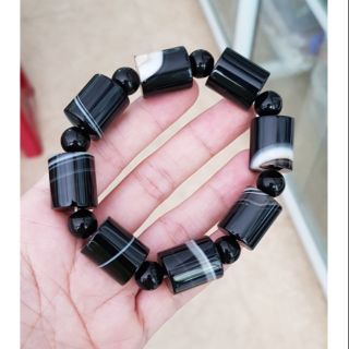 Vòng tay nam phong thủy màu đen ₫á m.não