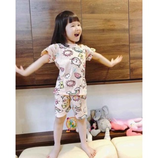 Bộ đồ mùa hè bé gái