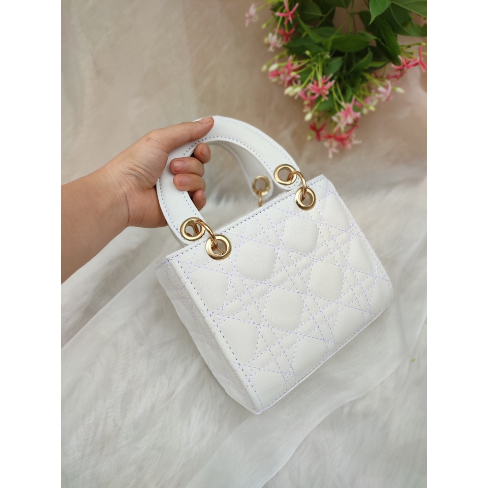 Túi xách hộp vuông sang chảnh kèm tang siêu hót. Cam kết y hình