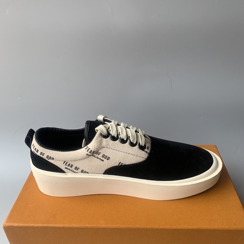 Giày Fear Of God Chữ Season 2022
