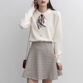 Áo len nữ cổ đức kèm khăn lụa siêu xinh