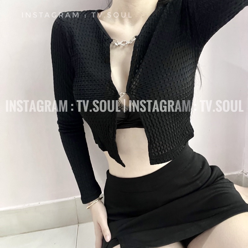 Croptop khuy gài
