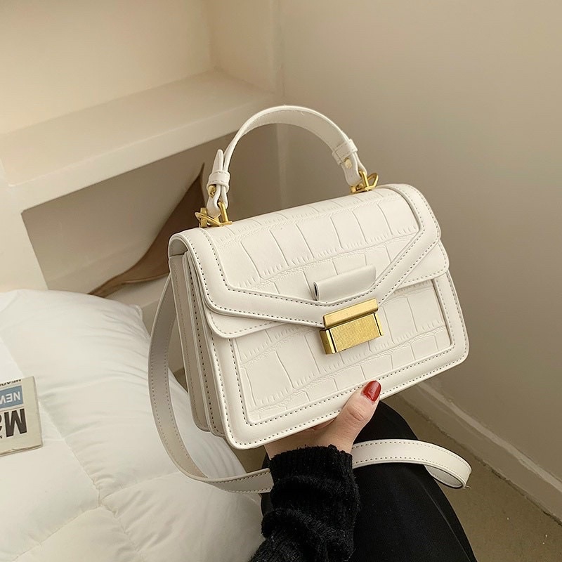 Túi xách Túi đeo chéo thời trang công sở dáng vuông khoá bấm size 20cm