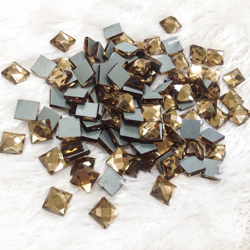 Đá vuông ủi áo dài váy đầm sticker xoàn nhiệt hong kong cao cấp nhiều màu size 8mm