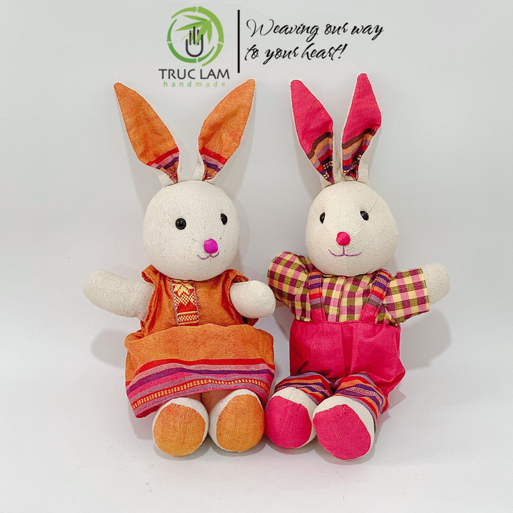 Combo Đôi Bạn Thỏ Nhồi Bông Mặc Trang Phục Vải Dệt Tay Thổ Cẩm Thái Mai Châu Size Lớn – Trúc Lâm Handmade