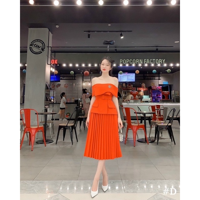 Sét áo trễ vai cv dập ly kèm tag cha nel