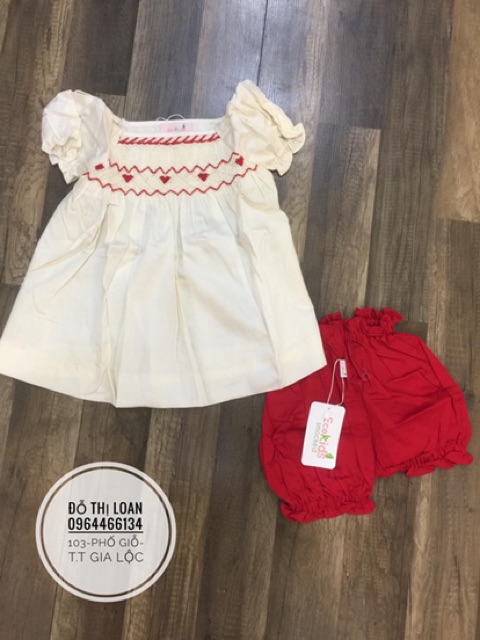 Váy thêu tay smock