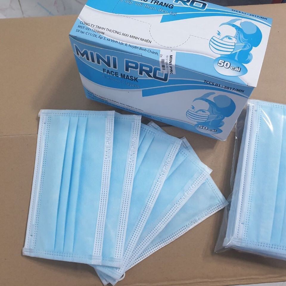 Khẩu Trang Kháng Khuẩn Mini Pro Xanh 3 Lớp 50 Cái, lọc đến 100% hạt bụi lớn và lọc hơn 95% bụi bẩn hiệu quả