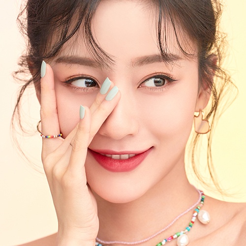 Bút kẻ mắt Giverny Milchak 0.6g sử dụng tiện lợi