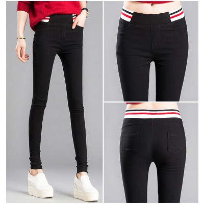 Quần legging lưng thun phối họa tiết sọc ngang trẻ trung dành cho nữ | BigBuy360 - bigbuy360.vn