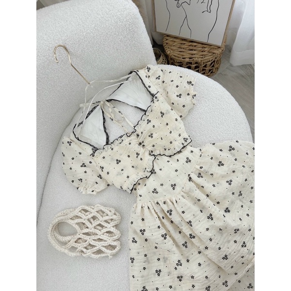 ĐẦM HOA NƠ LƯNG