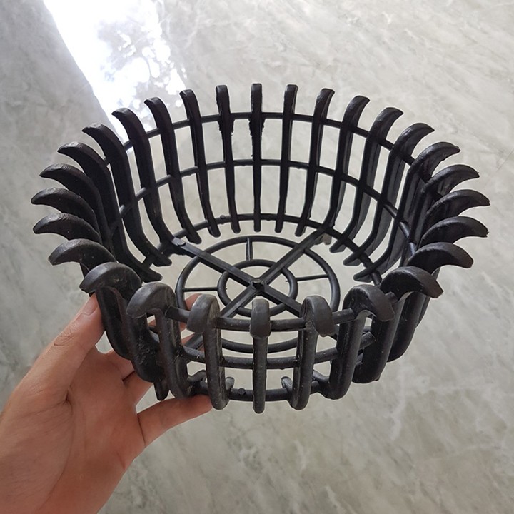 2 chậu giả gỗ trồng lan Fi 32 hình sen màu đen, đường kính miệng 32cm, đáy 24cm, cao 13cm
