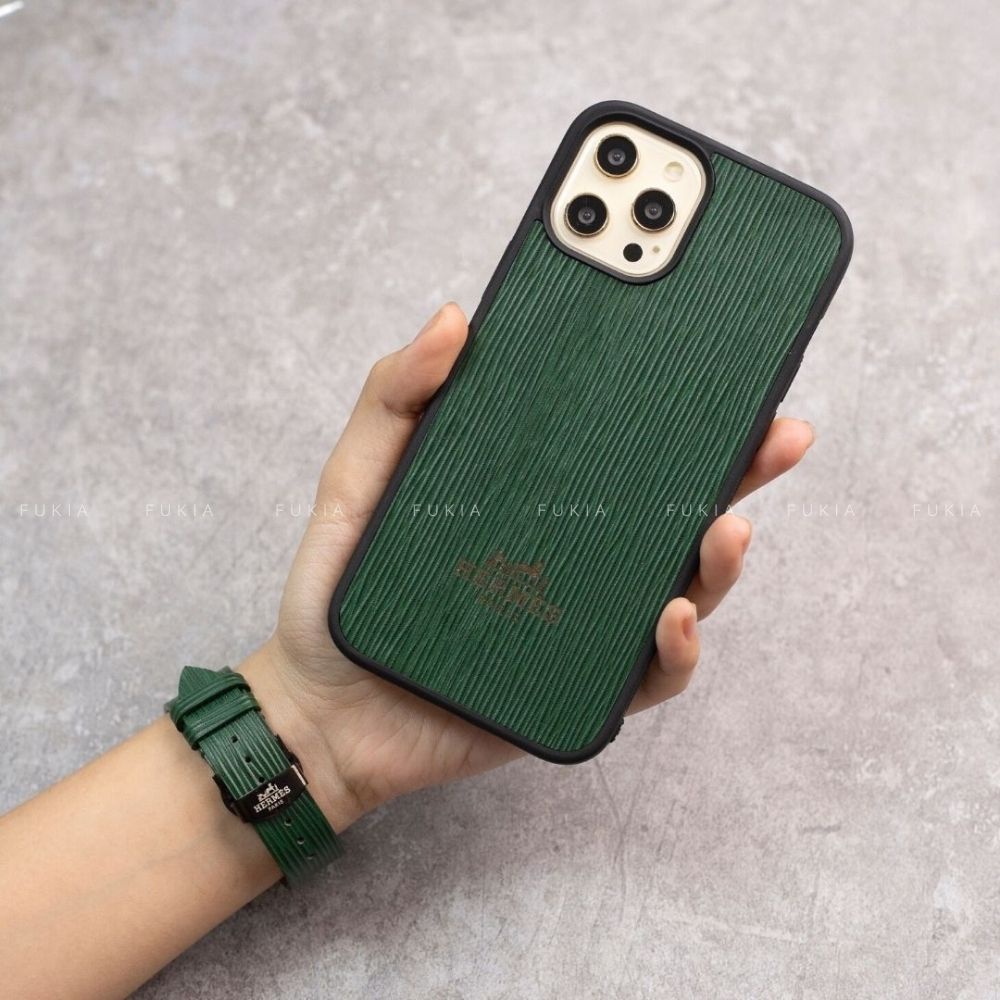 Ốp da thủ công EPI viền đen khắc chữ cho IPhone 14/14Plus/14Pro/14Promax/13/13Pro/13Promax/12/12Pro/12Promax ODTC156