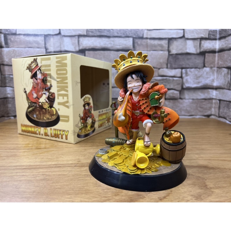 Mô hình - Monkey D. Luffy hủ vàng - Onepiece