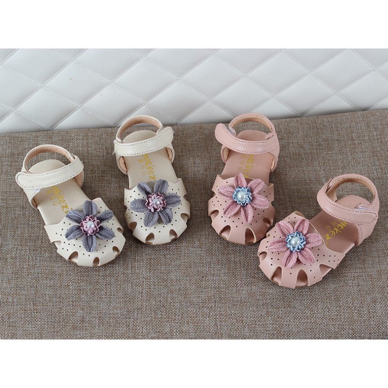 Sandal Tập Đi Cho Bé Đế Cao Su Cao Cấp Hai Màu Hồng Kem