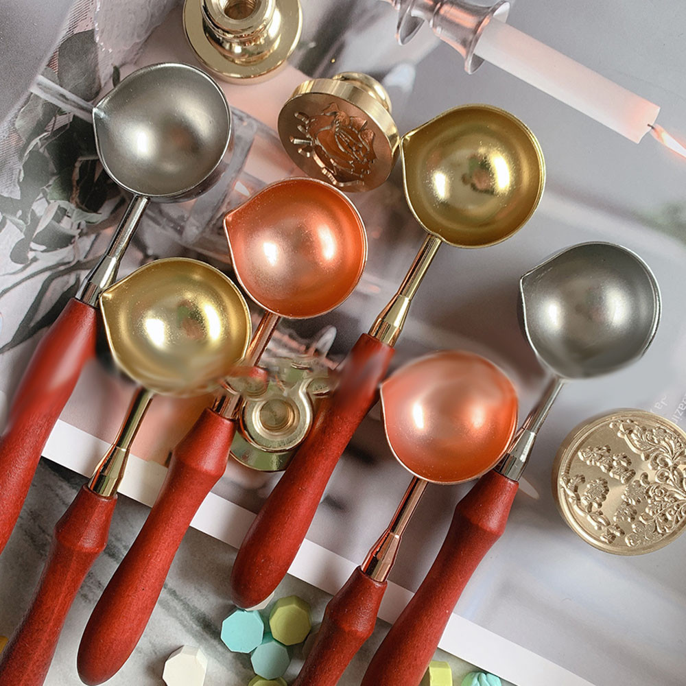 Muỗng Gỗ Có Tay Cầm Phong Cách Retro