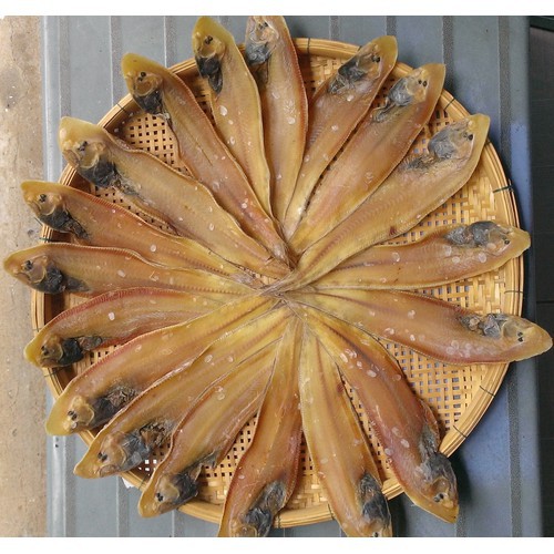 Khô cá lưỡi trâu Cà Mau loại trung, Không mặn, vừa ăn