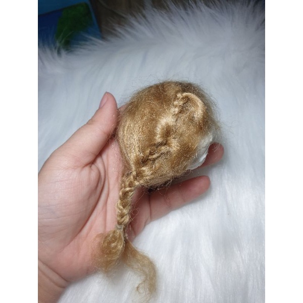 Wig mohair vàng