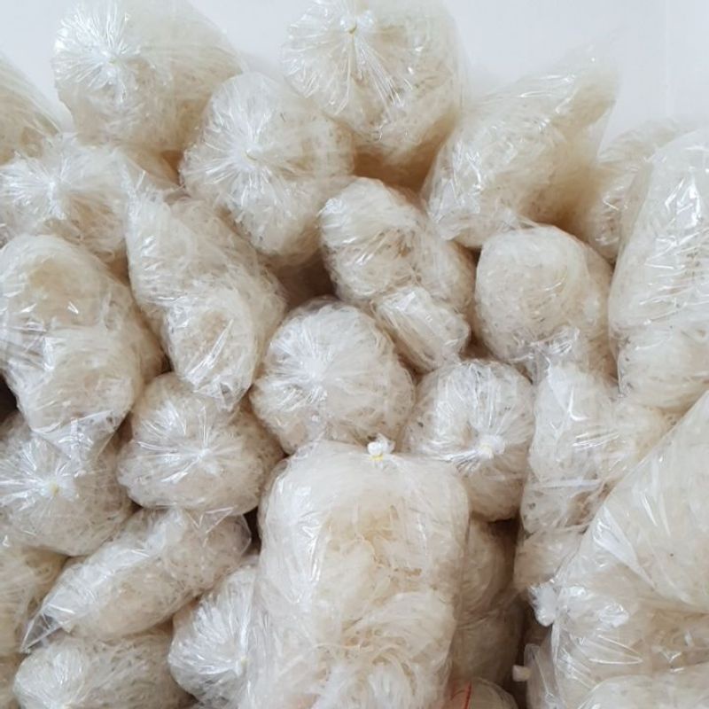 BÁNH PHỞ KHÔ CUỘN BẮC 1KG . NGON