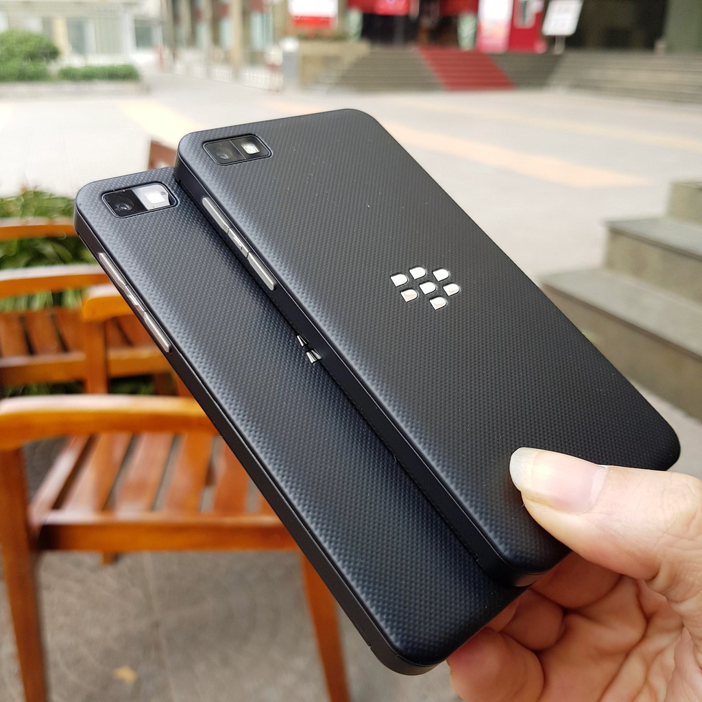 Điện thoại Blackberry Z10 FullBox 16GB RAM 2GB chính hãng | BigBuy360 - bigbuy360.vn