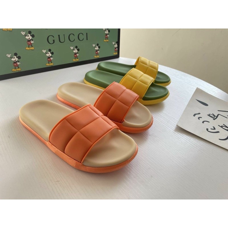 Dép kẻ ô D222