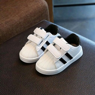 Giày adidas bé trai gái