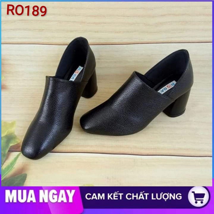 Giày boot nữ cổ thấp đế cao 6cm hàng hiệu rosata màu đen thời trang ro189