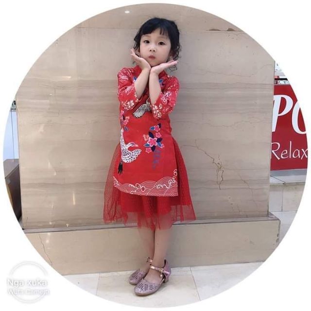 Áo dài cách tân cho bé