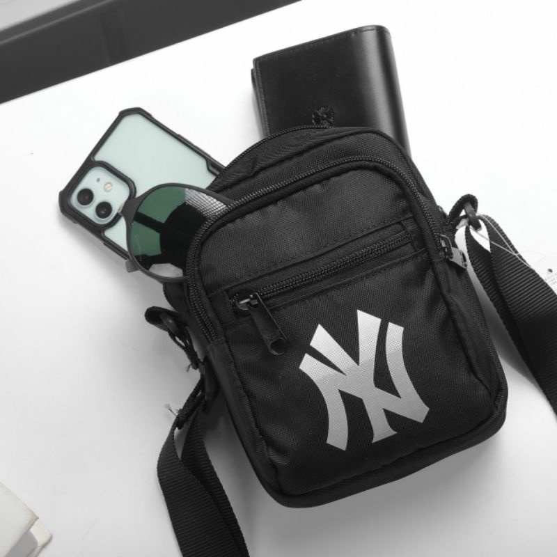 TÚI ĐEO CHÉO MLB SIDE BAG NEWYORK YANKEES CHẤT POLYESTE CAO CẤP, TÚI THỜI TRANG MÀU ĐEN