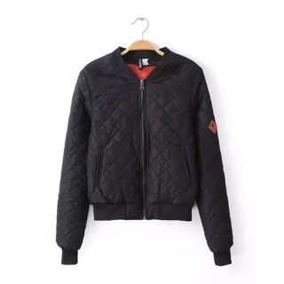 Áo bomber nữ trần trám (order quảng châu)