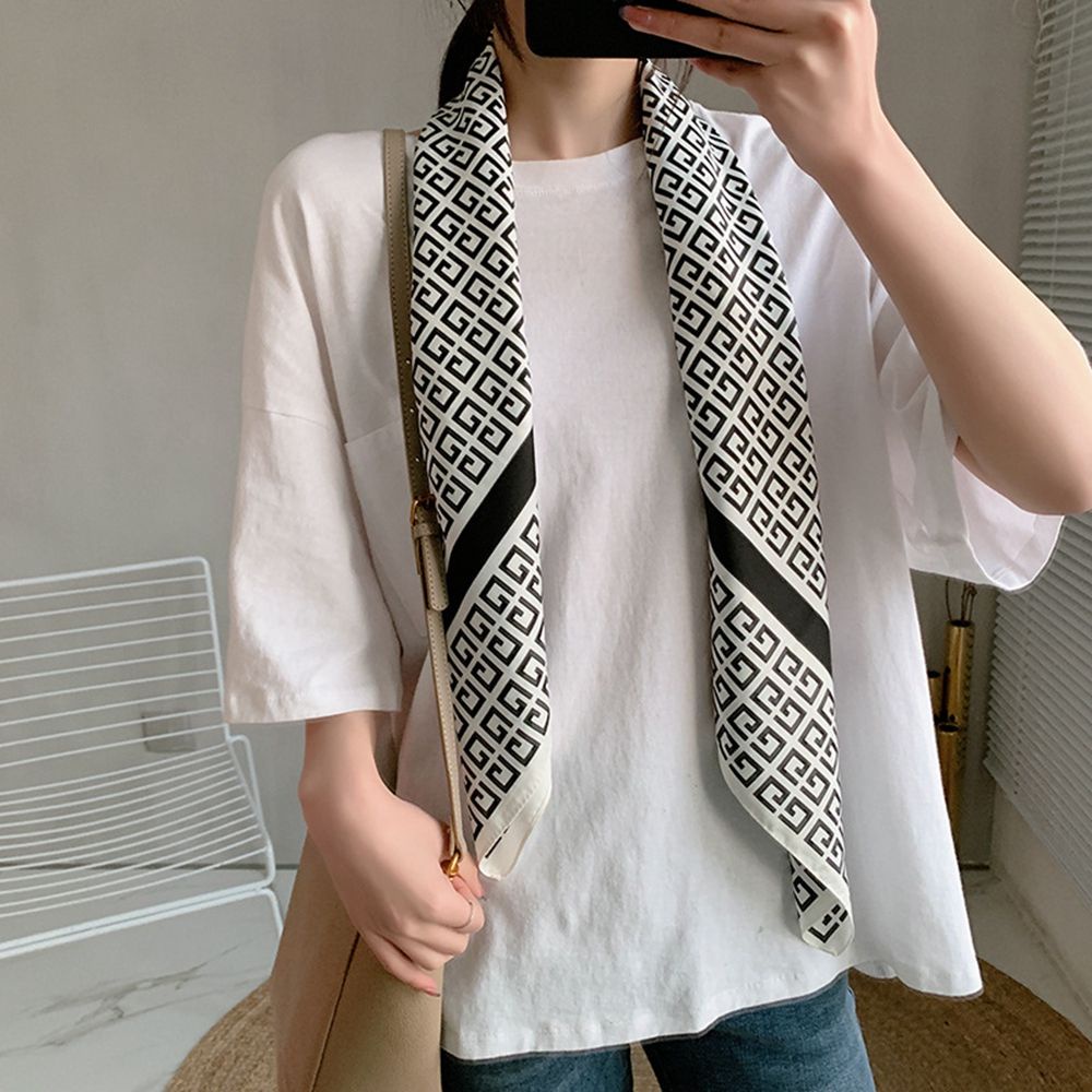 Khăn choàng cổ hình vuông in họa tiết hình học phong cách Hàn Quốc cổ điển thời trang cho nữ 2LIFE