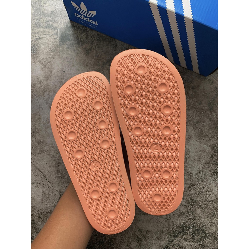 Dép Adidas màu cam size nữ có hộp